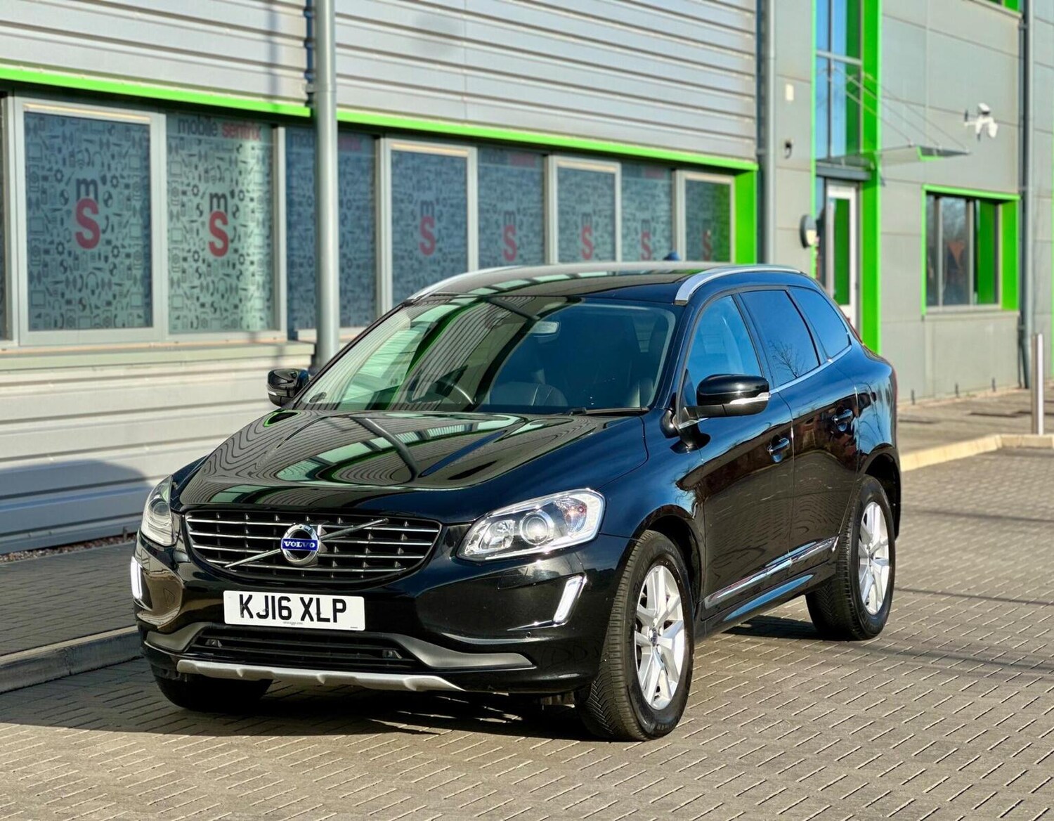 Used Volvo XC60 2016 for sale - 77688985: Photo 65