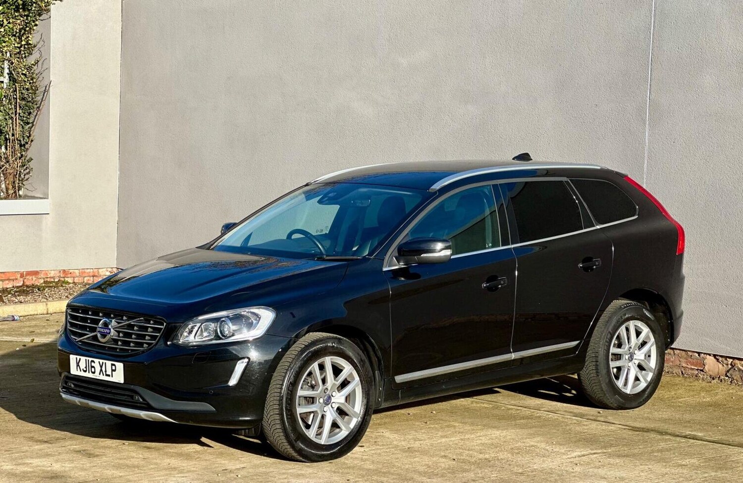 Used Volvo XC60 2016 for sale - 77688985: Photo 78