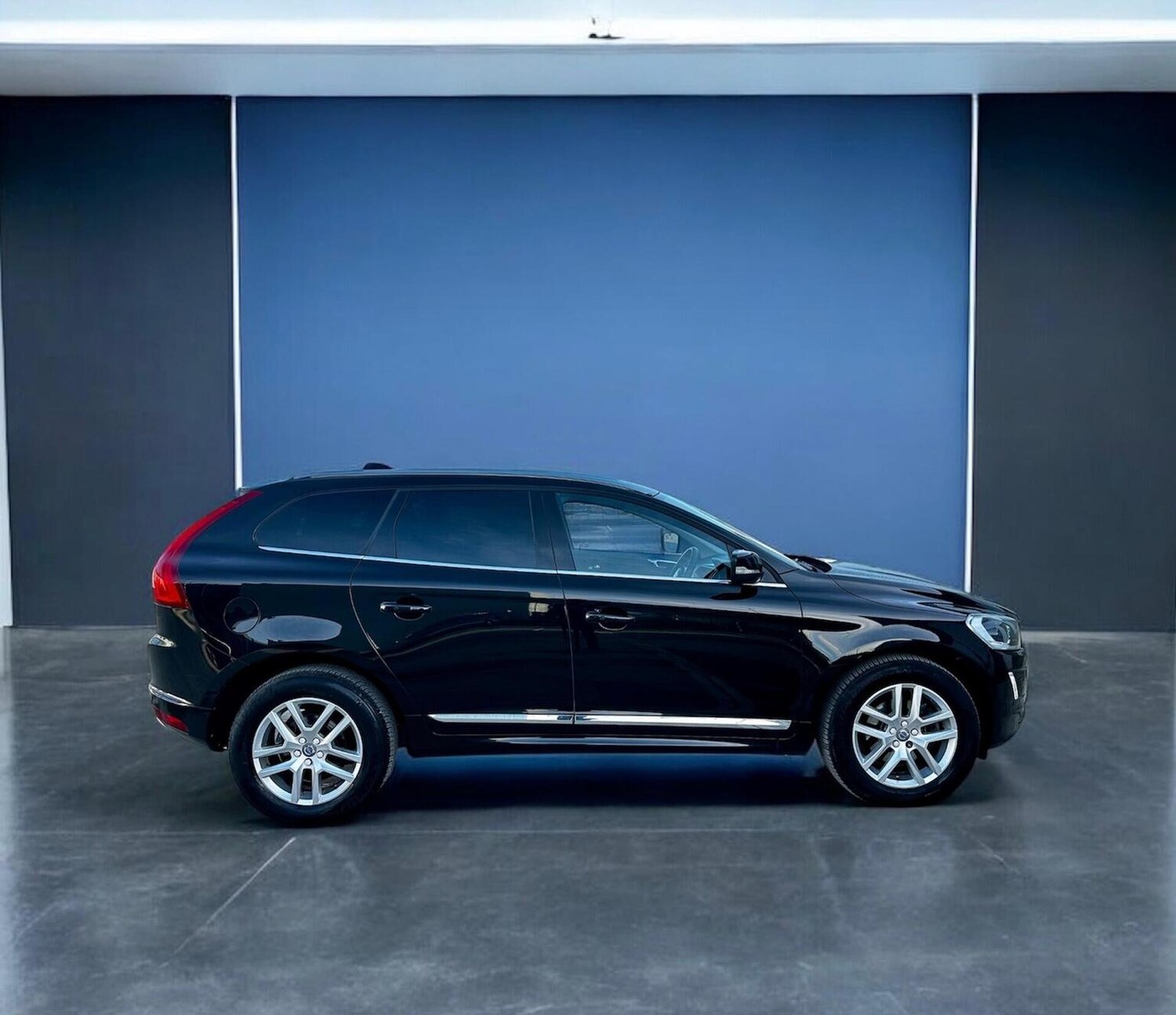 Used Volvo XC60 2016 for sale - 77688985: Photo 8