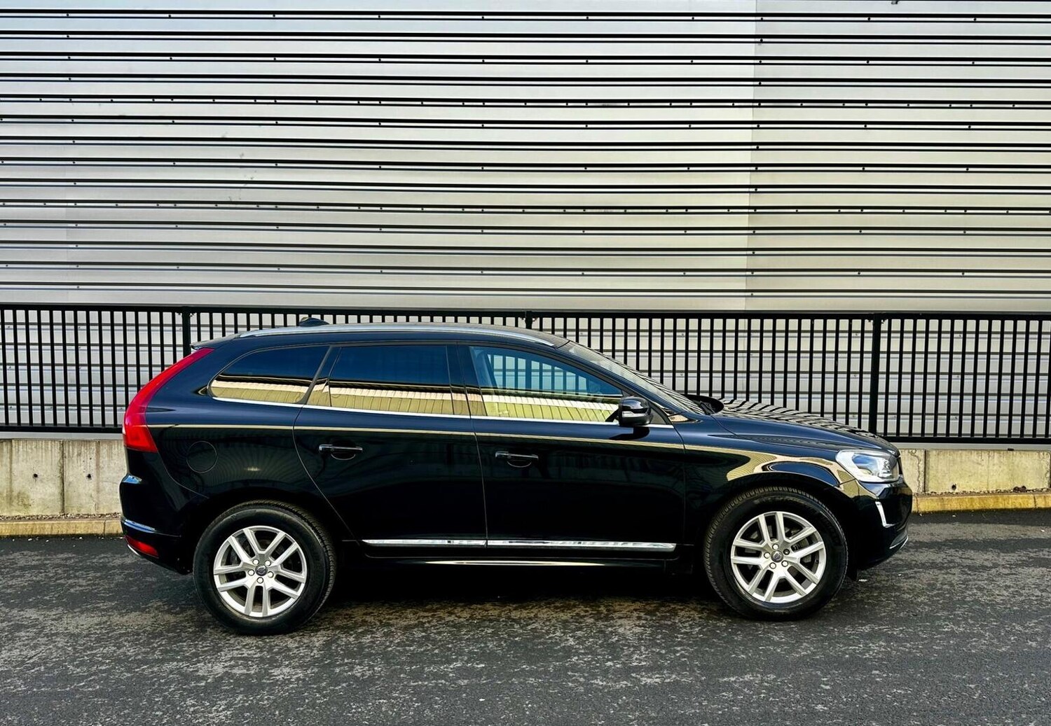 Used Volvo XC60 2016 for sale - 77688985: Photo 84