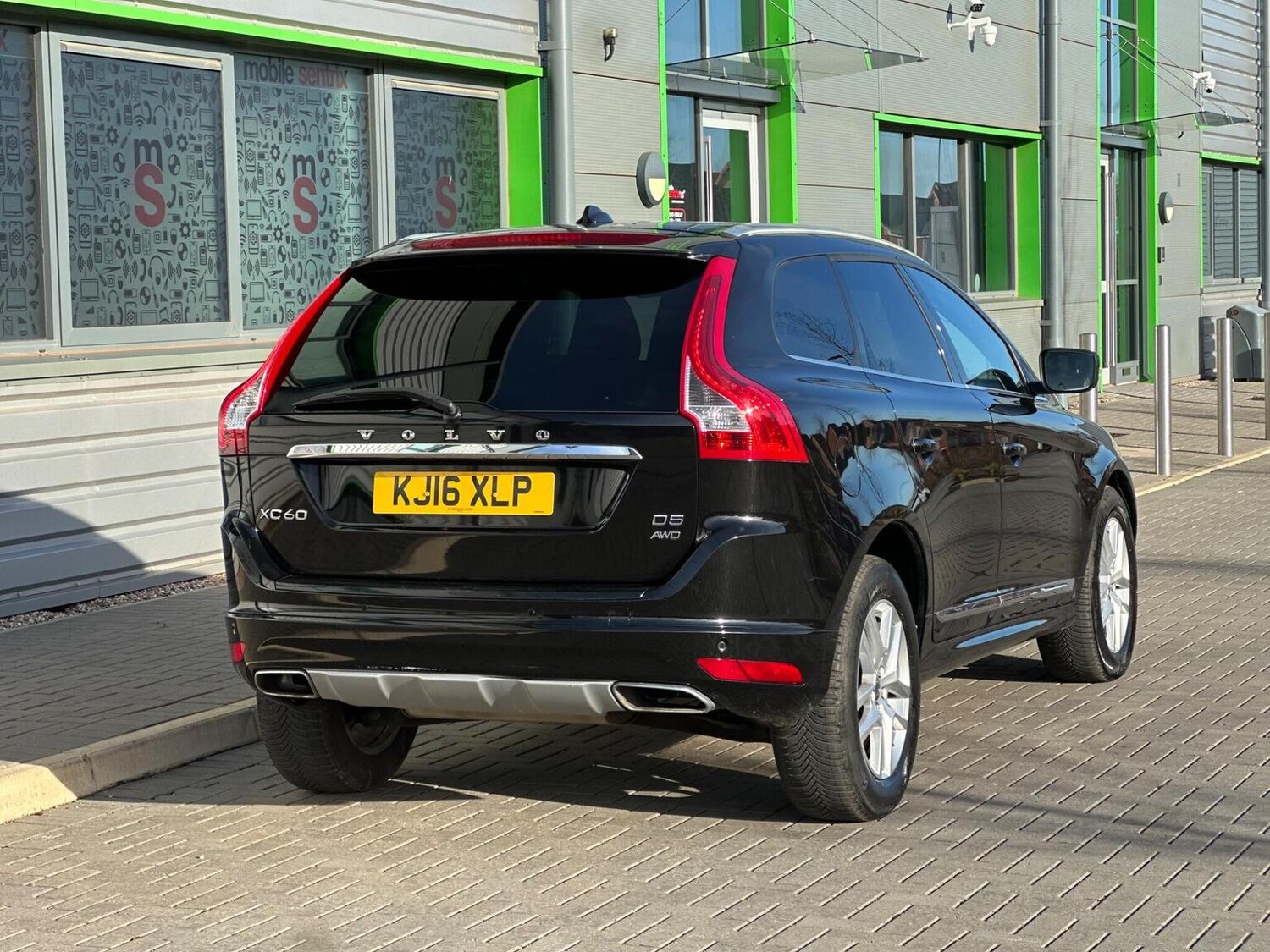 Used Volvo XC60 2016 for sale - 77688985: Photo 99