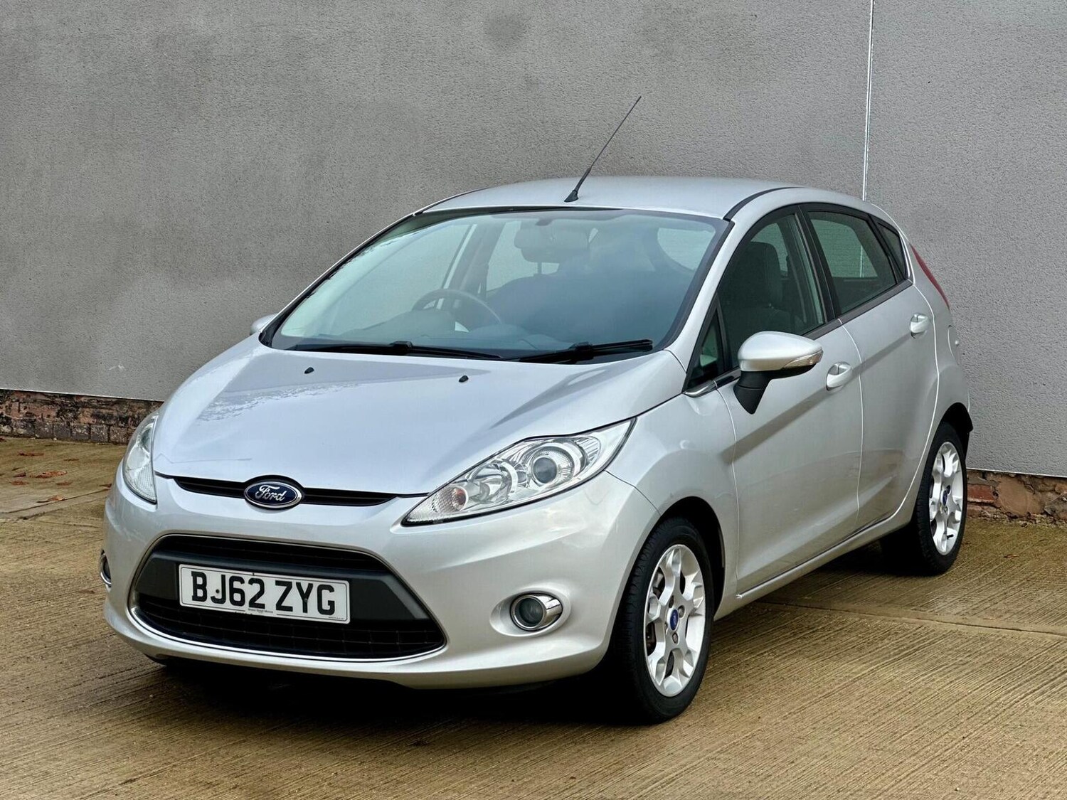Used Ford Fiesta 2012 for sale - 77688987: Photo 14