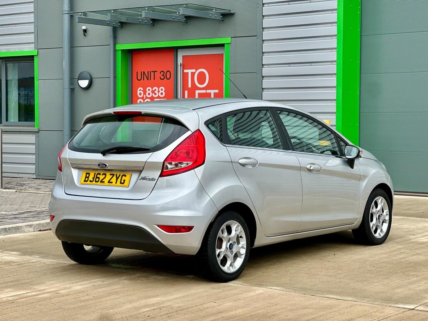 Used Ford Fiesta 2012 for sale - 77688987: Photo 6