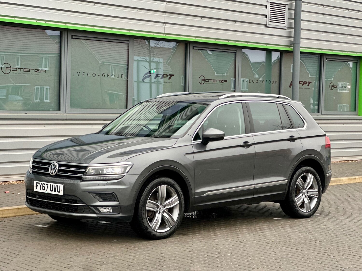 Used Volkswagen Tiguan 2017 for sale - 76594627: Photo 3