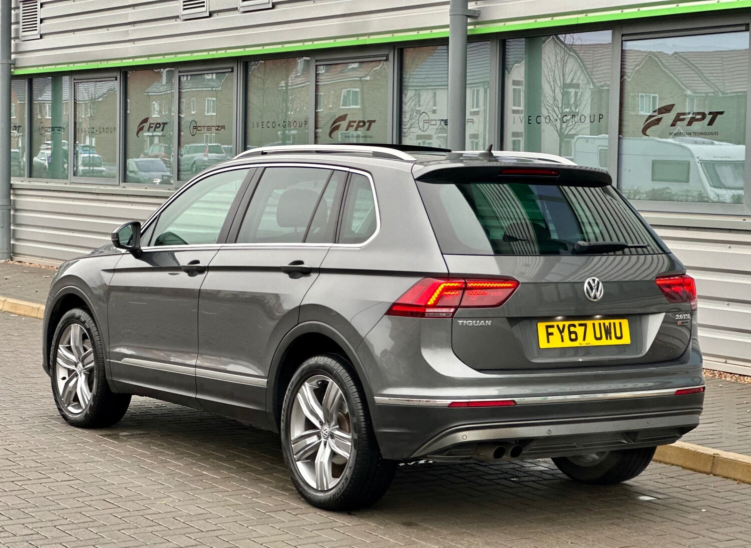 Used Volkswagen Tiguan 2017 for sale - 76594627: Photo 4