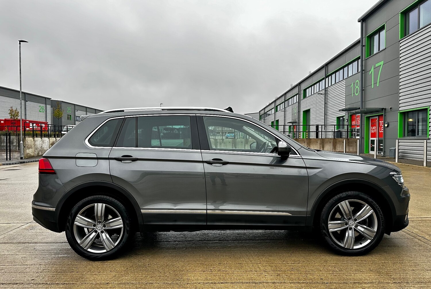 Used Volkswagen Tiguan 2017 for sale - 76594627: Photo 43