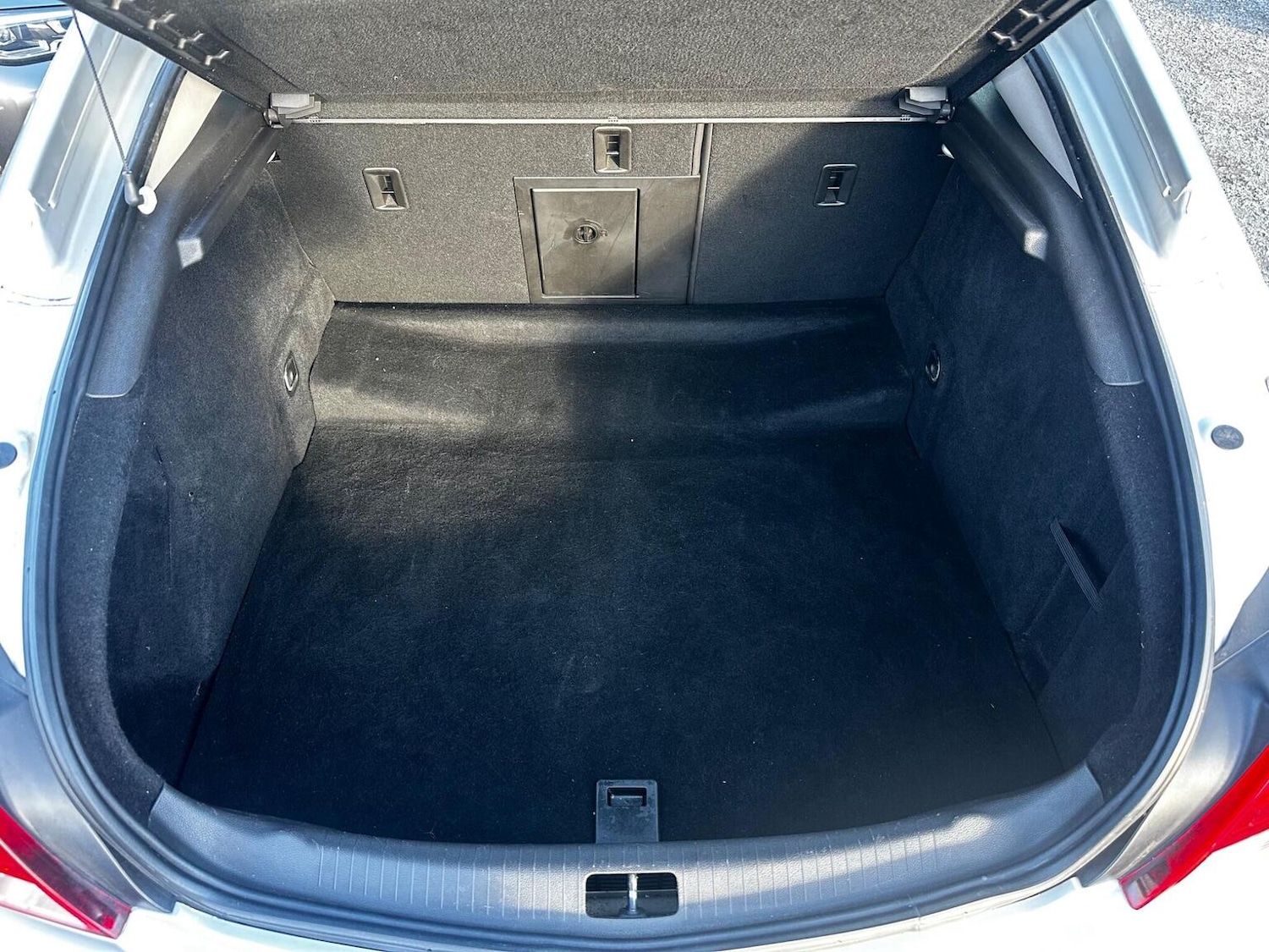 Used Vauxhall Insignia 2010 for sale - 77688979: Photo 14