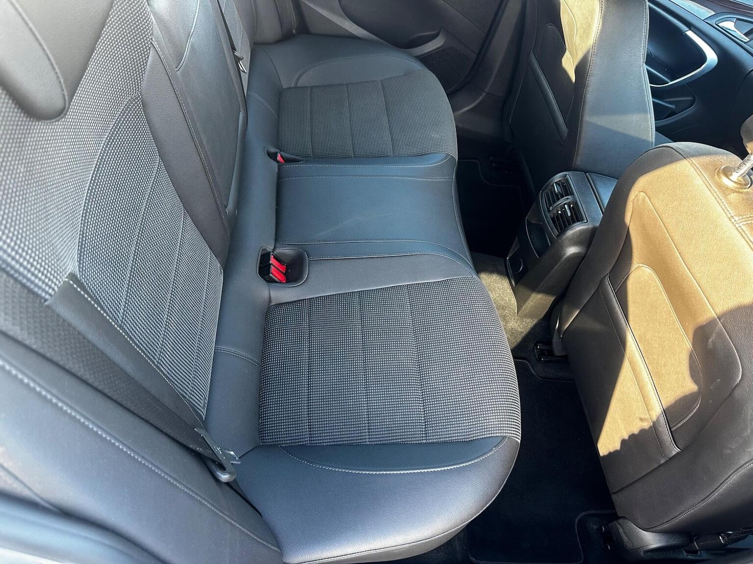 Used Vauxhall Insignia 2010 for sale - 77688979: Photo 15