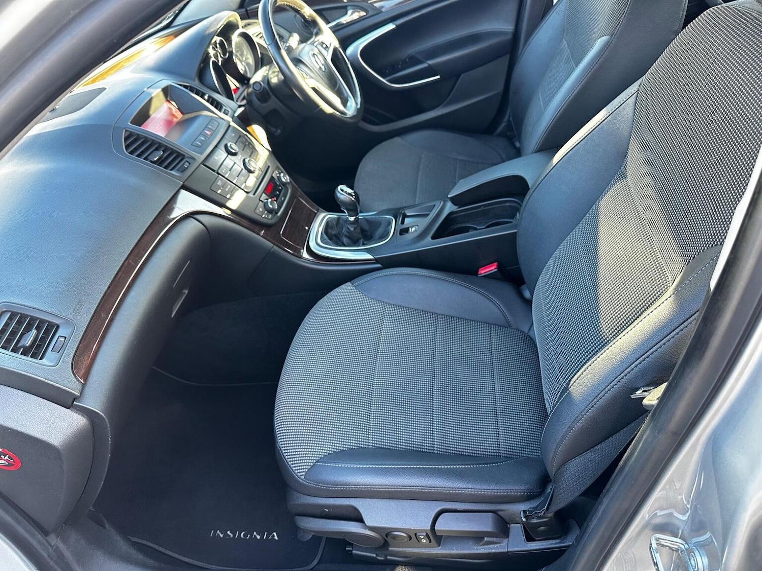 Used Vauxhall Insignia 2010 for sale - 77688979: Photo 79