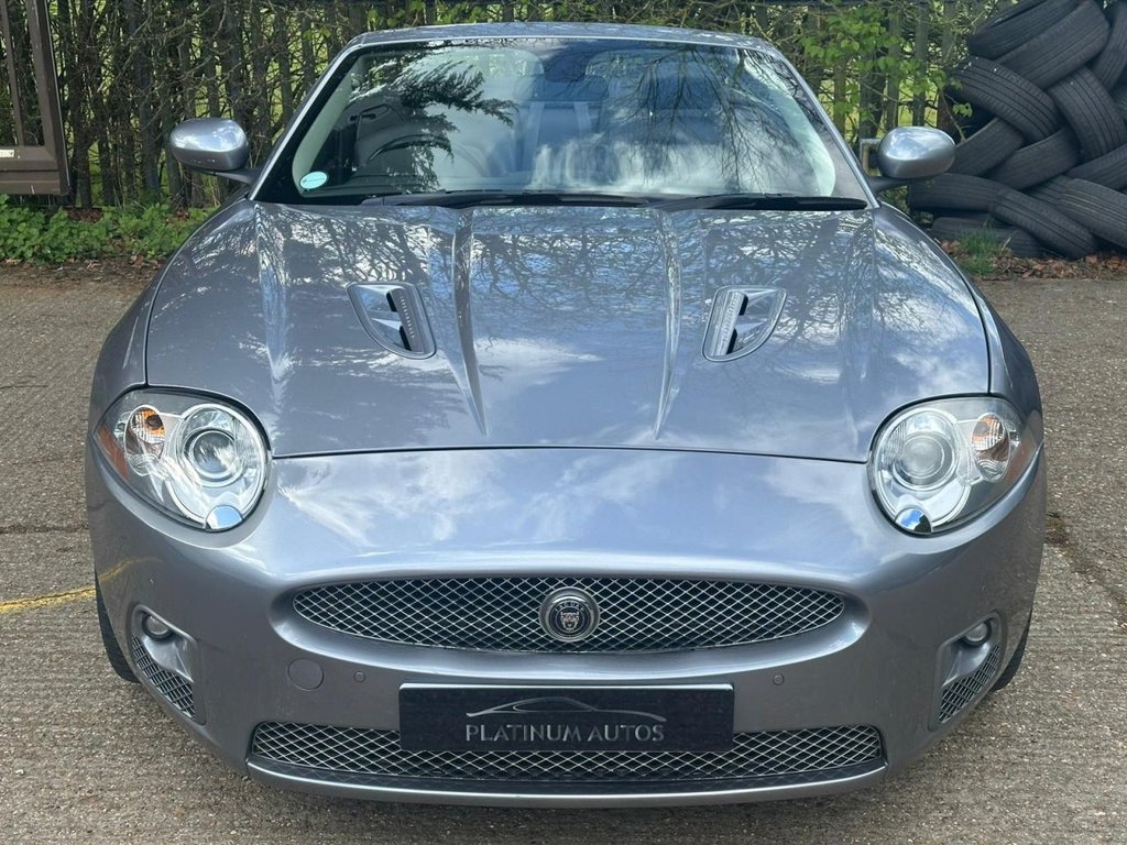 Used Jaguar XKR 2008 for sale - 78030148: Photo 2