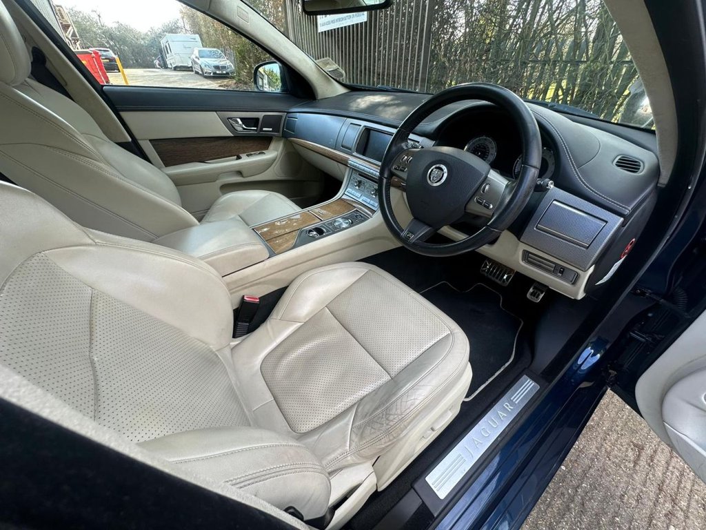 Used Jaguar XF 2009 for sale - 77748079: Photo 19