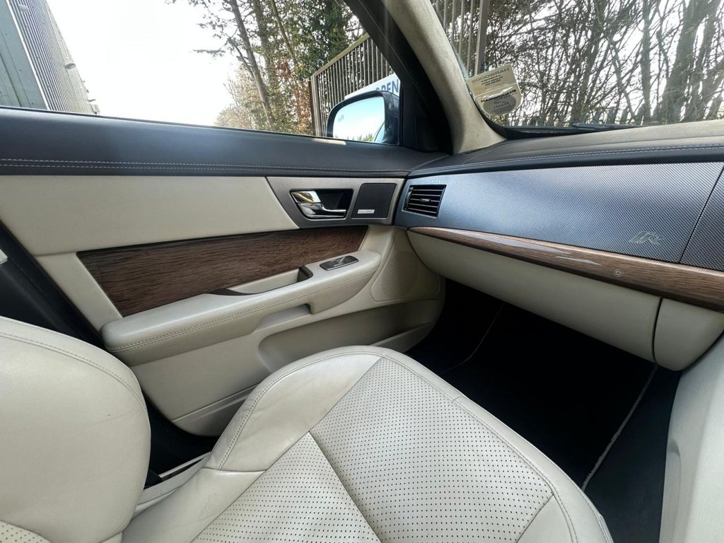 Used Jaguar XF 2009 for sale - 77748079: Photo 27