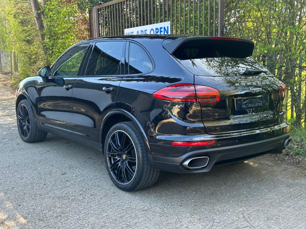 Used Porsche Cayenne 2017 for sale - 78145172: Photo 5