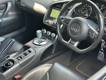 Used Audi R8 2010 for sale - 77920159: Photo