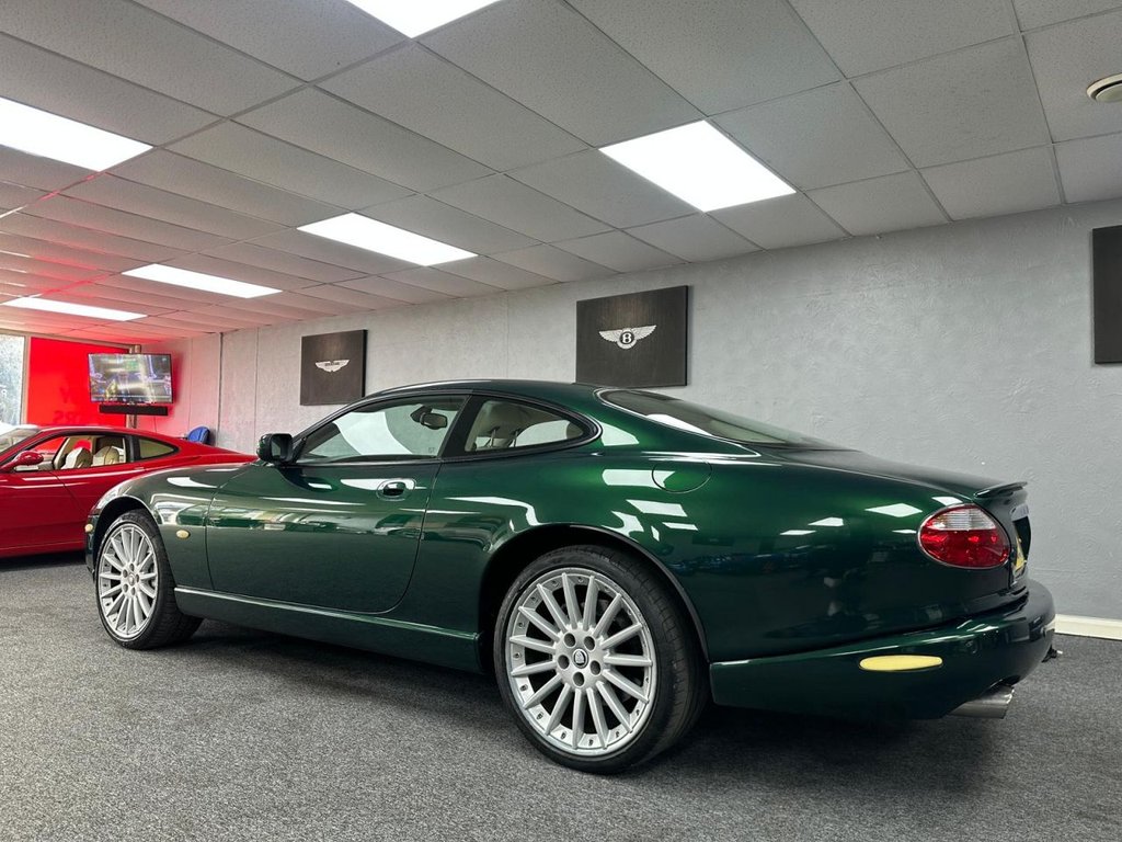 Used Jaguar XK8 2005 for sale - 77534115: Photo 3