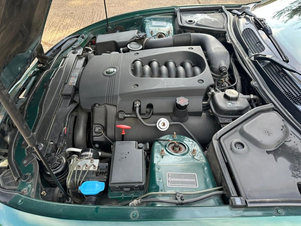 Used Jaguar XK8 2005 for sale - 77534115: Photo 34