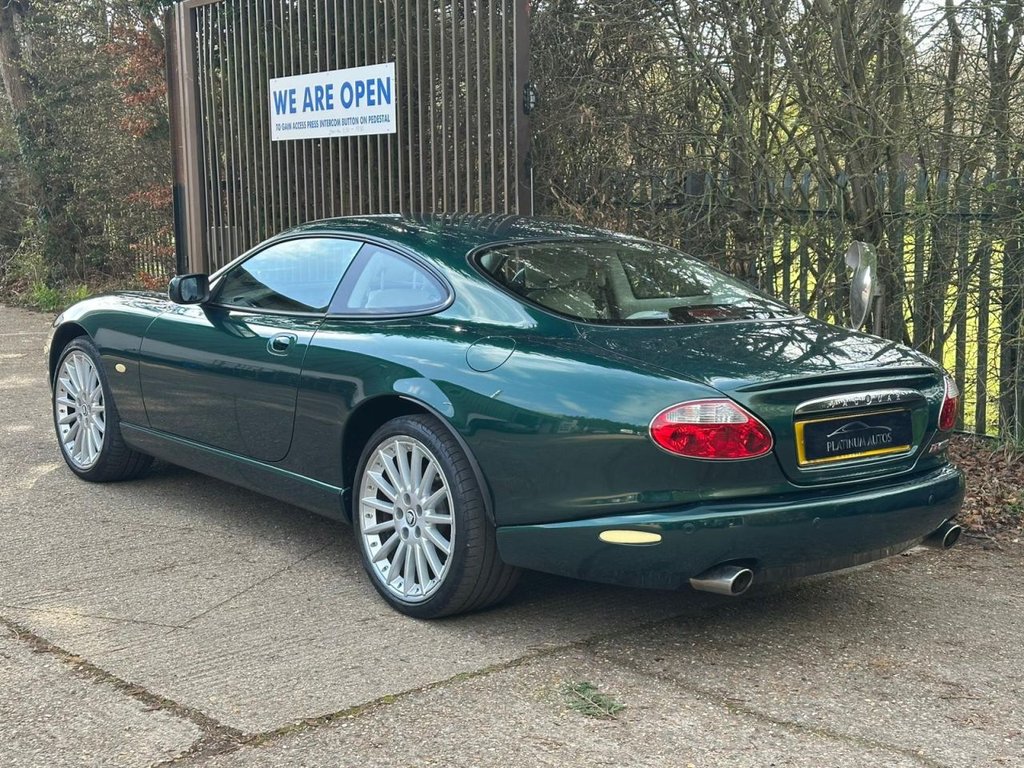 Used Jaguar XK8 2005 for sale - 77534115: Photo 9