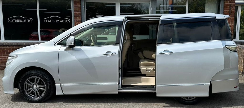 Used Nissan Elgrand 2022 for sale - 77534064: Photo 10