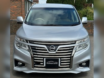 Used Nissan Elgrand 2012 for sale - 77534064: Photo