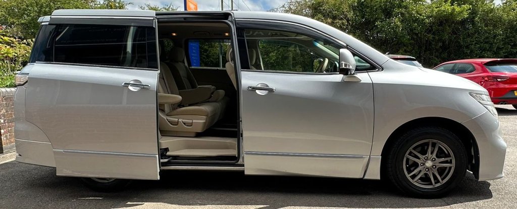 Used Nissan Elgrand 2022 for sale - 77534064: Photo 9