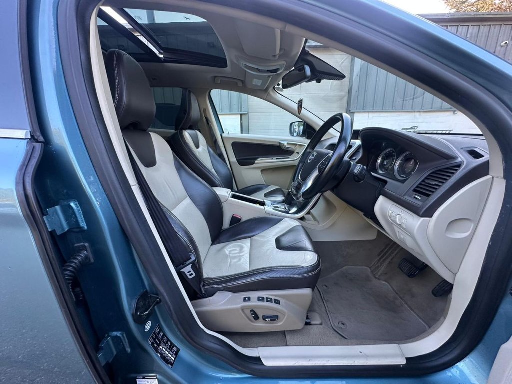 Used Volvo XC60 2022 for sale - 77533890: Photo 18