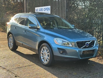 Used Volvo XC60 2010 for sale - 77533890: Photo