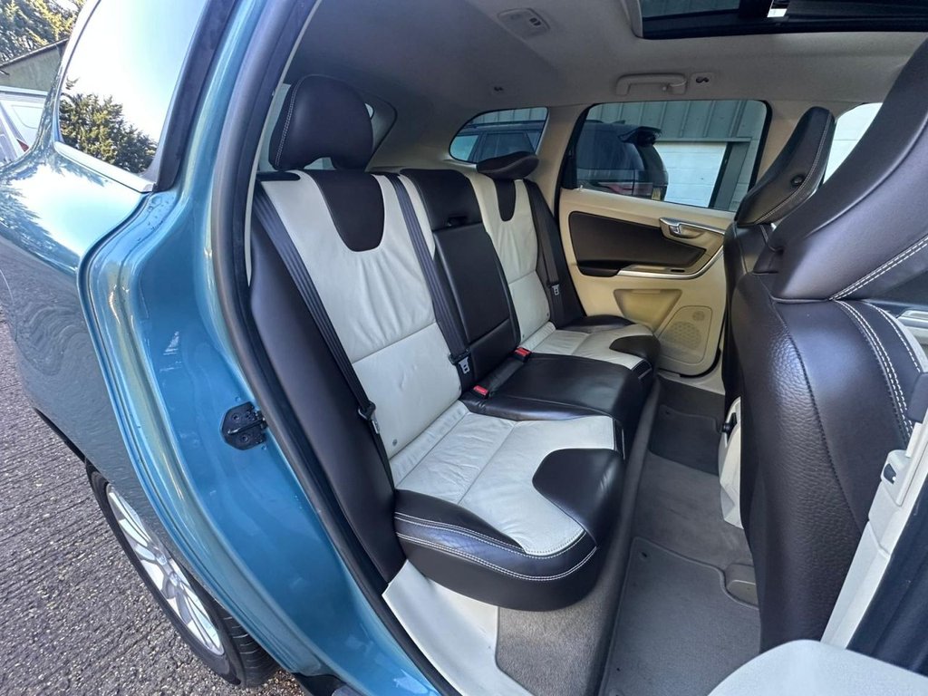 Used Volvo XC60 2022 for sale - 77533890: Photo 26