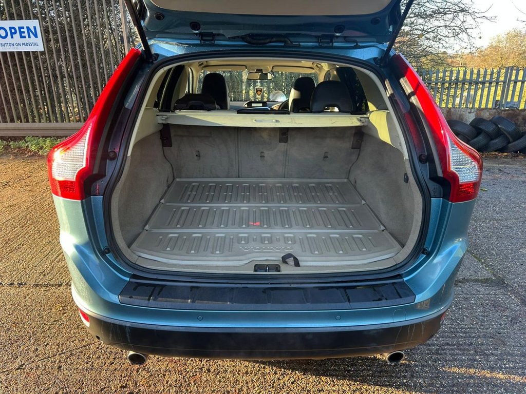 Used Volvo XC60 2022 for sale - 77533890: Photo 38