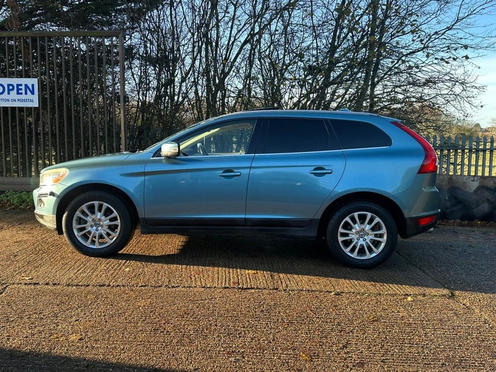 Used Volvo XC60 2022 for sale - 77533890: Photo 4