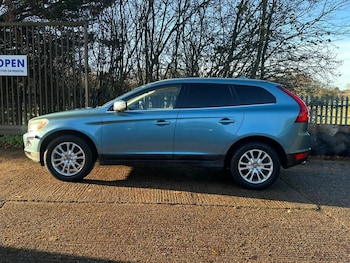 Used Volvo XC60 2010 for sale - 77533890: Photo