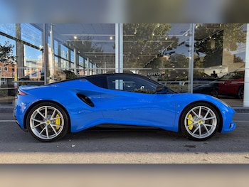 Used Lotus Emira 2025 for sale - 76230299: Photo