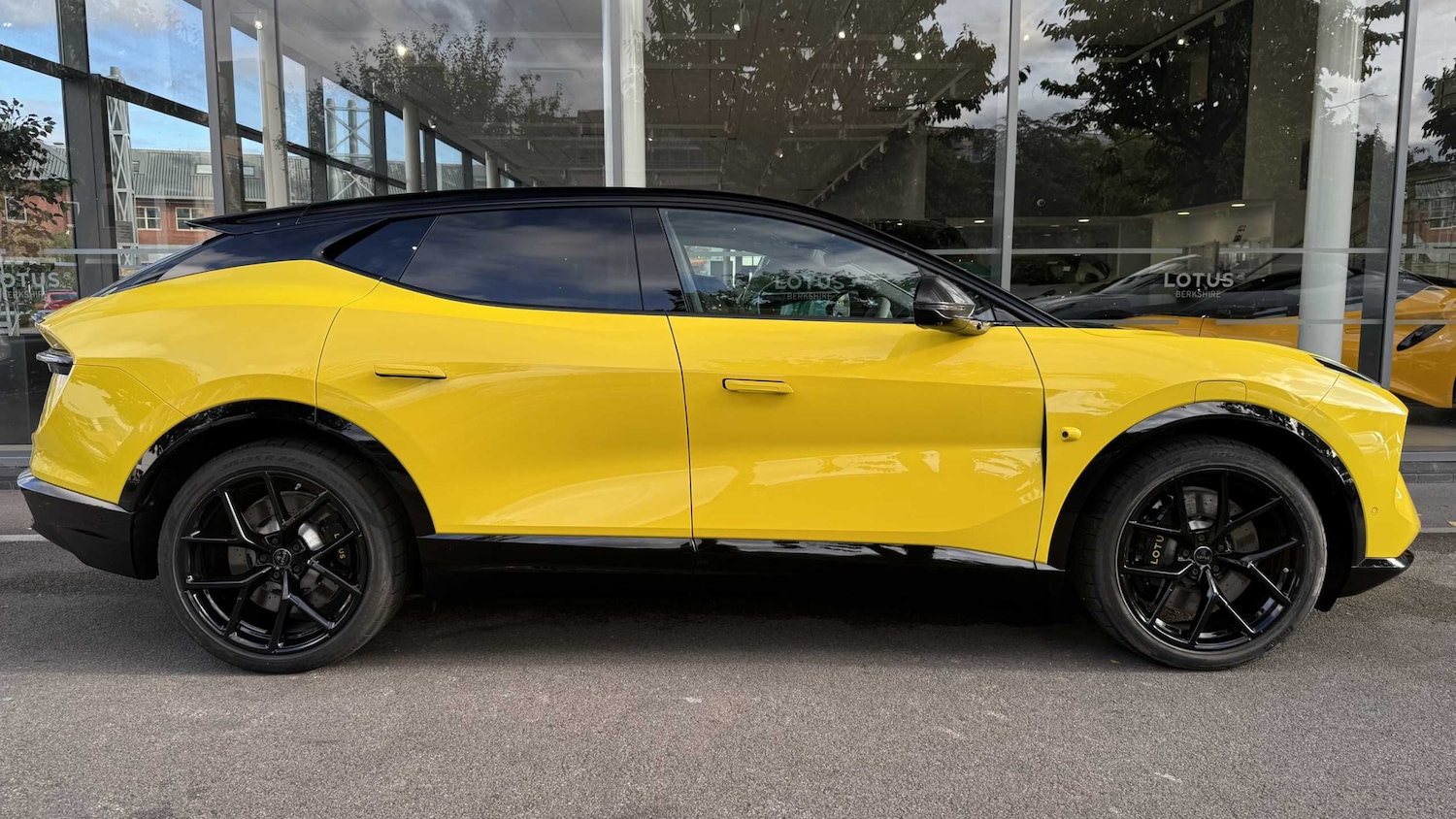 Used Lotus Eletre 2025 for sale - 76978823: Photo 2