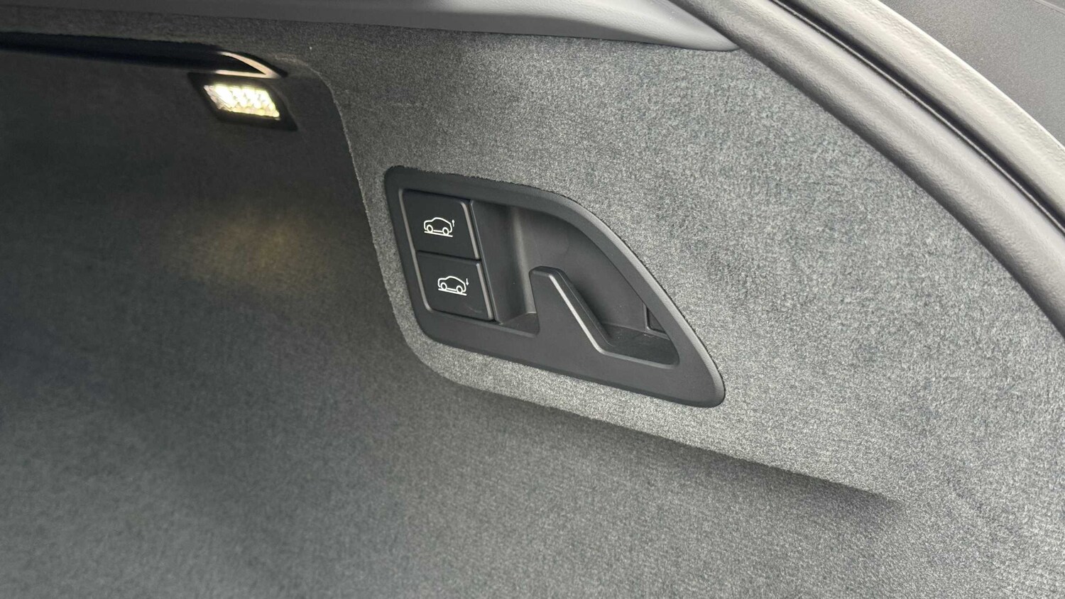 Used Lotus Eletre 2025 for sale - 77787130: Photo 31