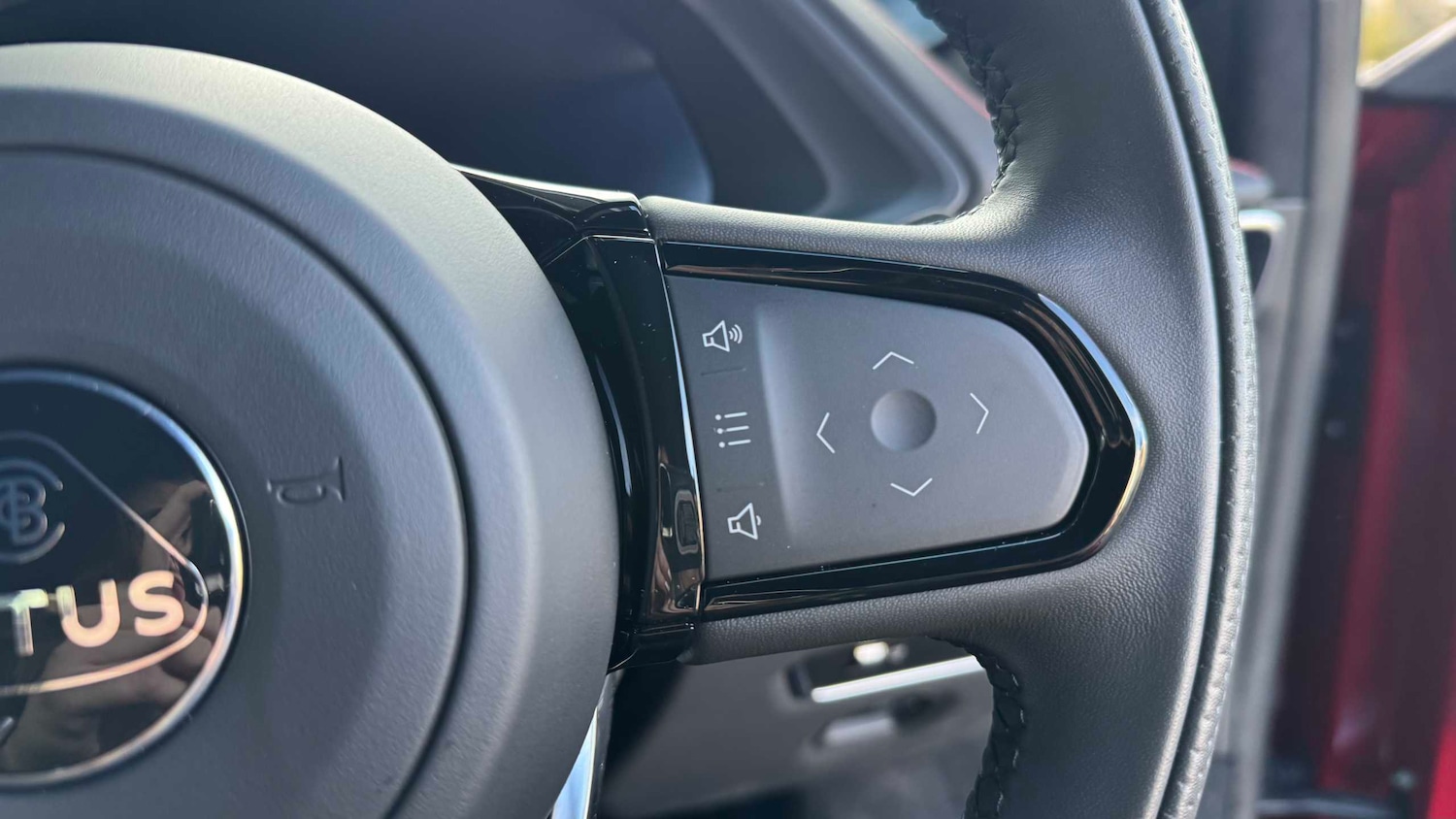 Used Lotus Emira 2024 for sale - 76842826: Photo 21