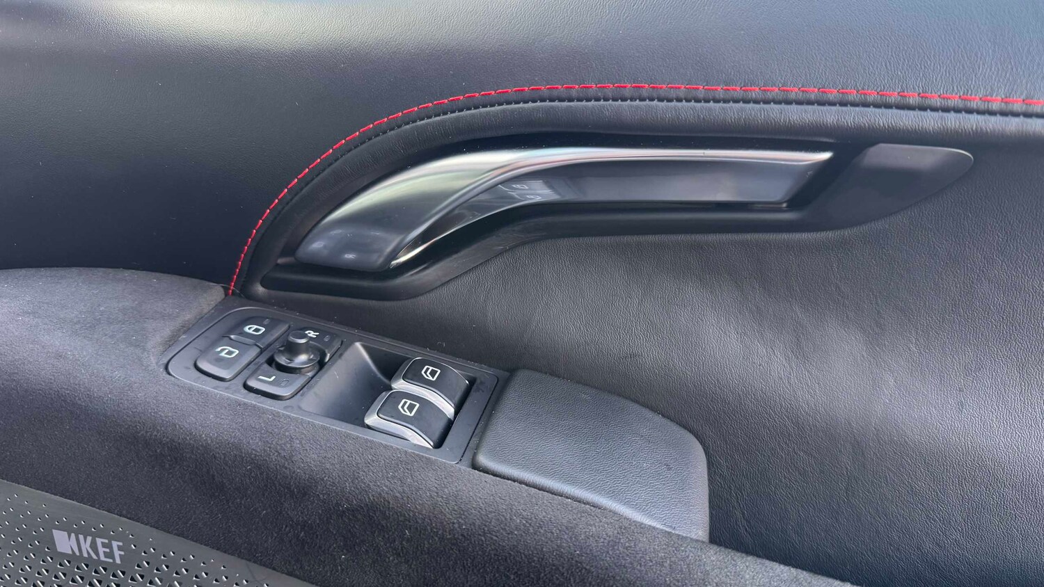 Used Lotus Emira 2024 for sale - 76842826: Photo 25