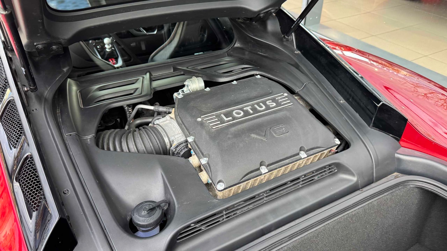 Used Lotus Emira 2024 for sale - 76842826: Photo 33