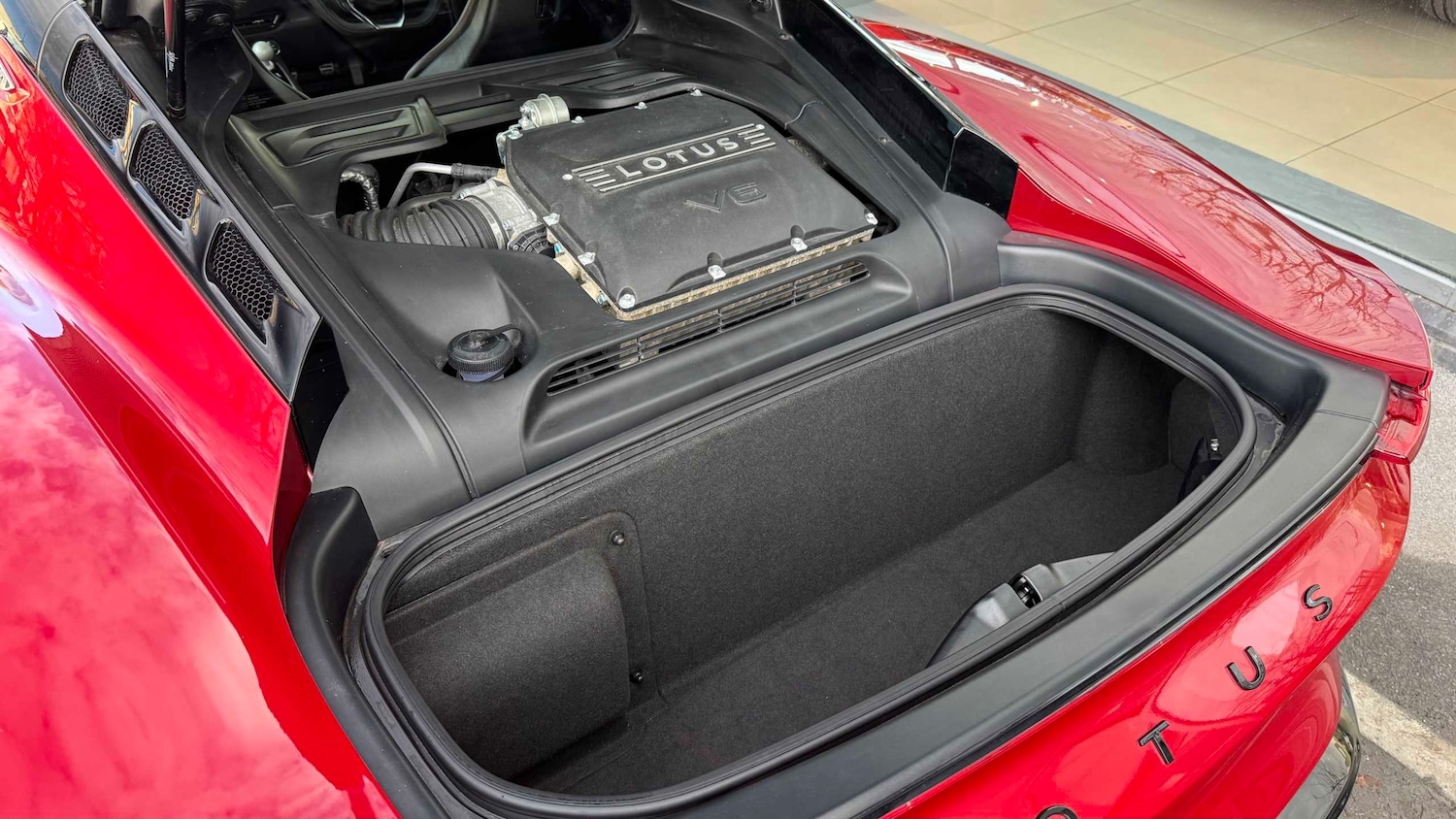 Used Lotus Emira 2024 for sale - 76842826: Photo 34