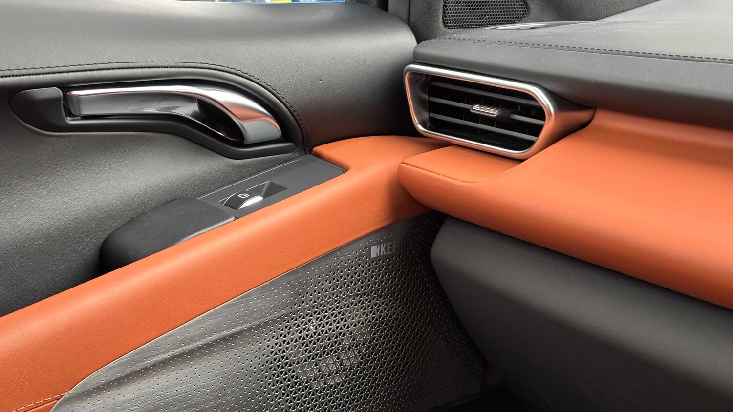 Used Lotus Emira 2025 for sale - 78208957: Photo 29