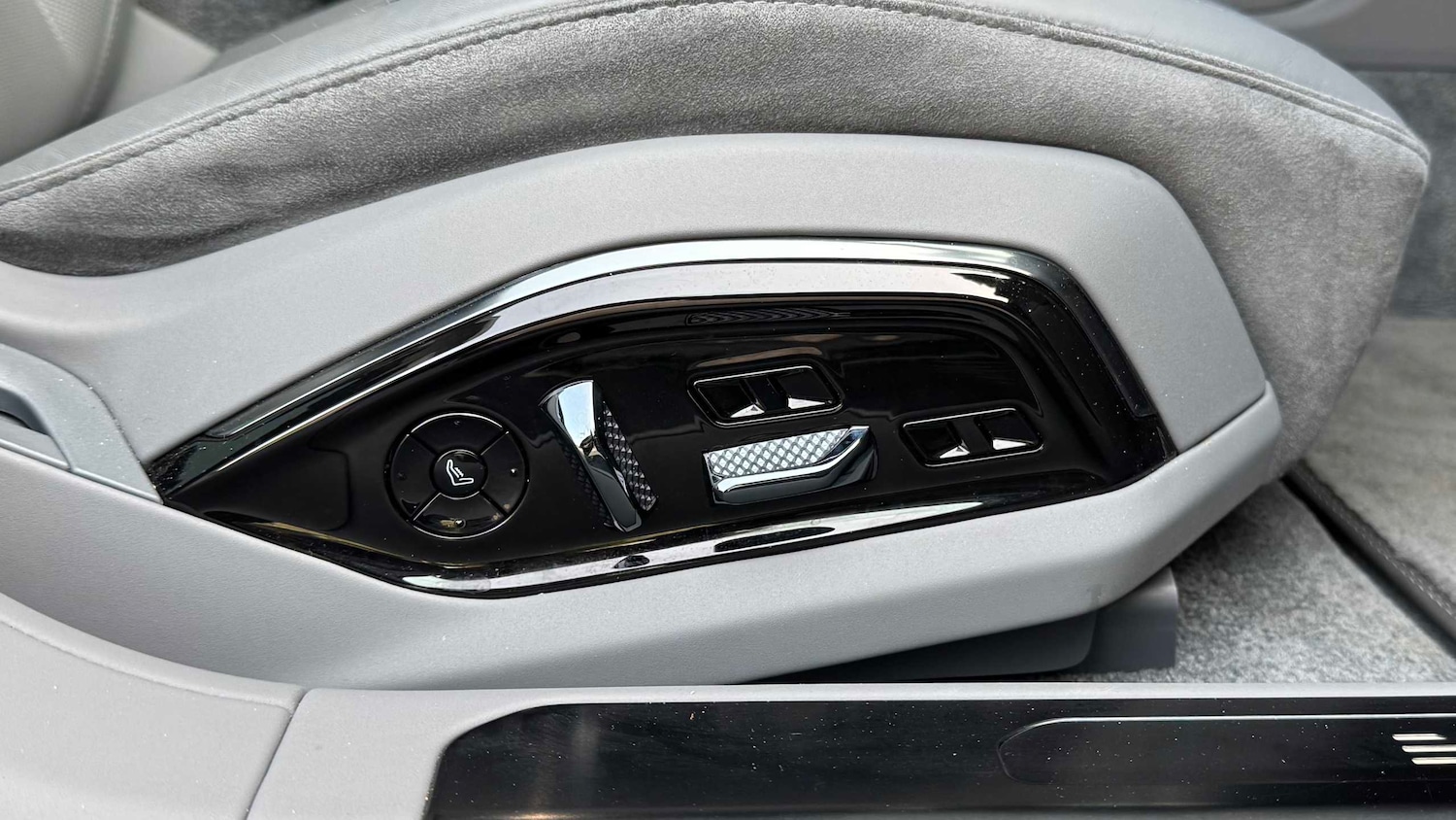 Used Lotus Emeya 2025 for sale - 77772383: Photo 15