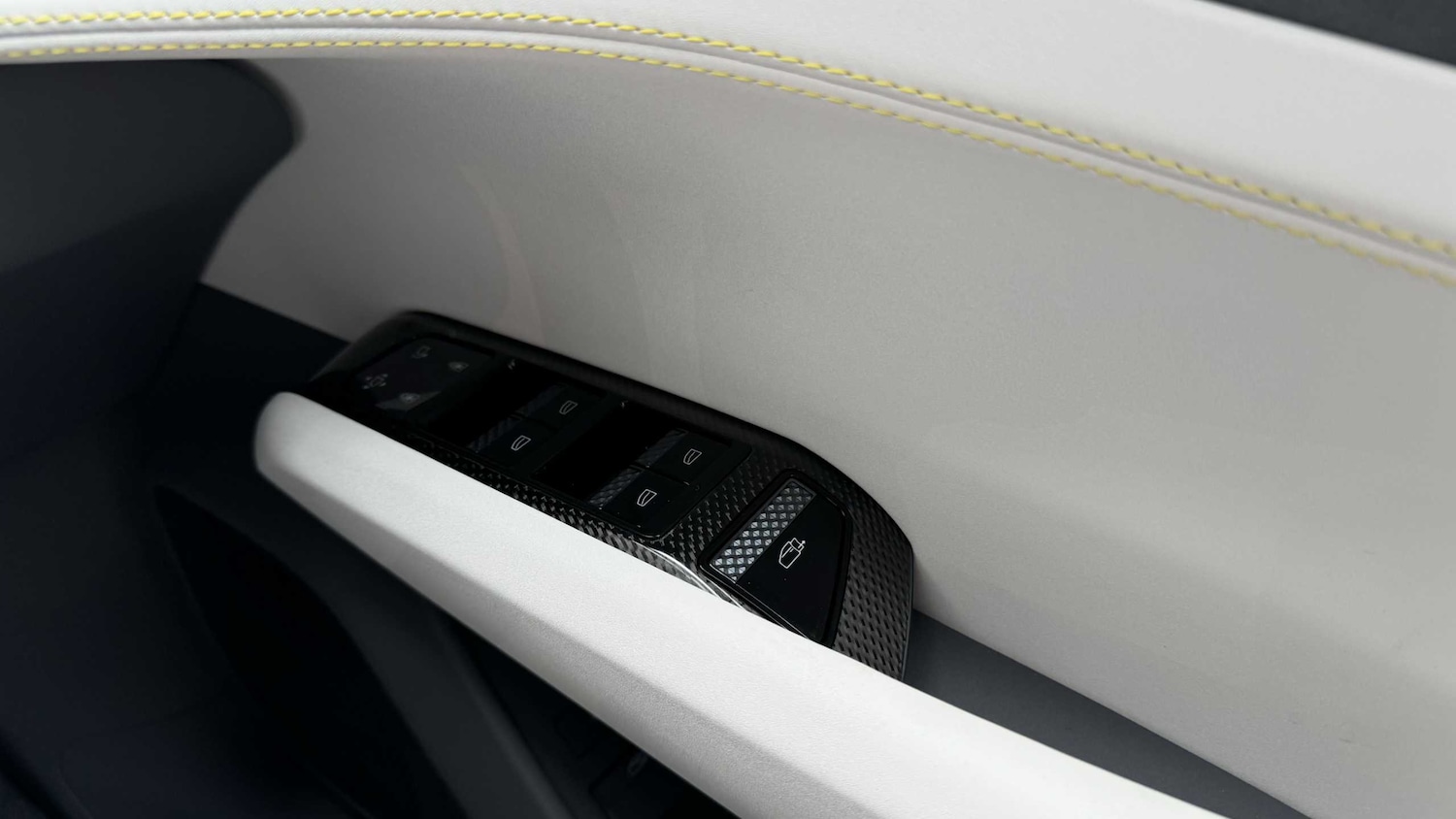 Used Lotus Emeya 2025 for sale - 75981223: Photo 27