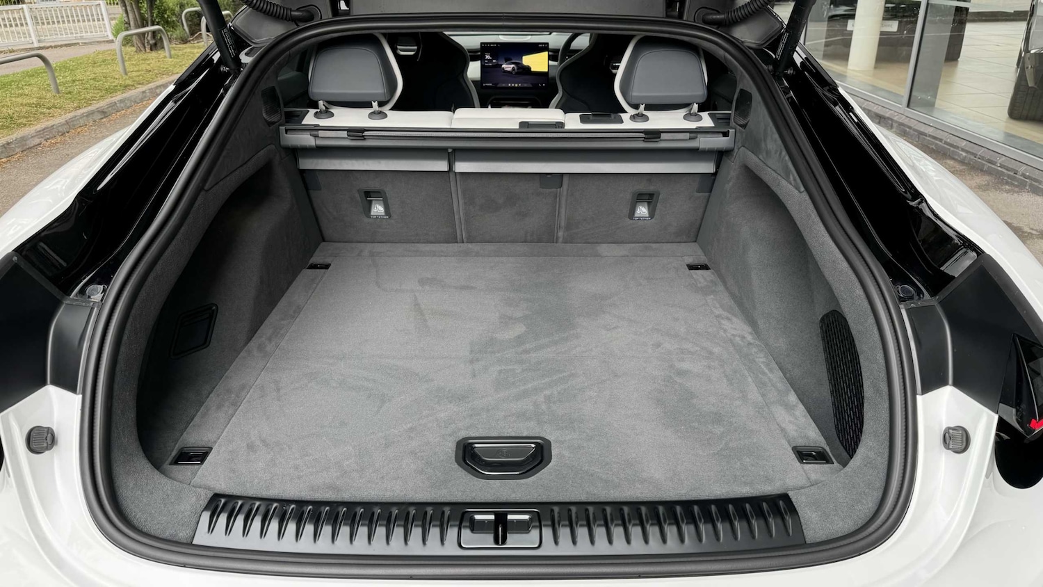 Used Lotus Emeya 2025 for sale - 75981223: Photo 34