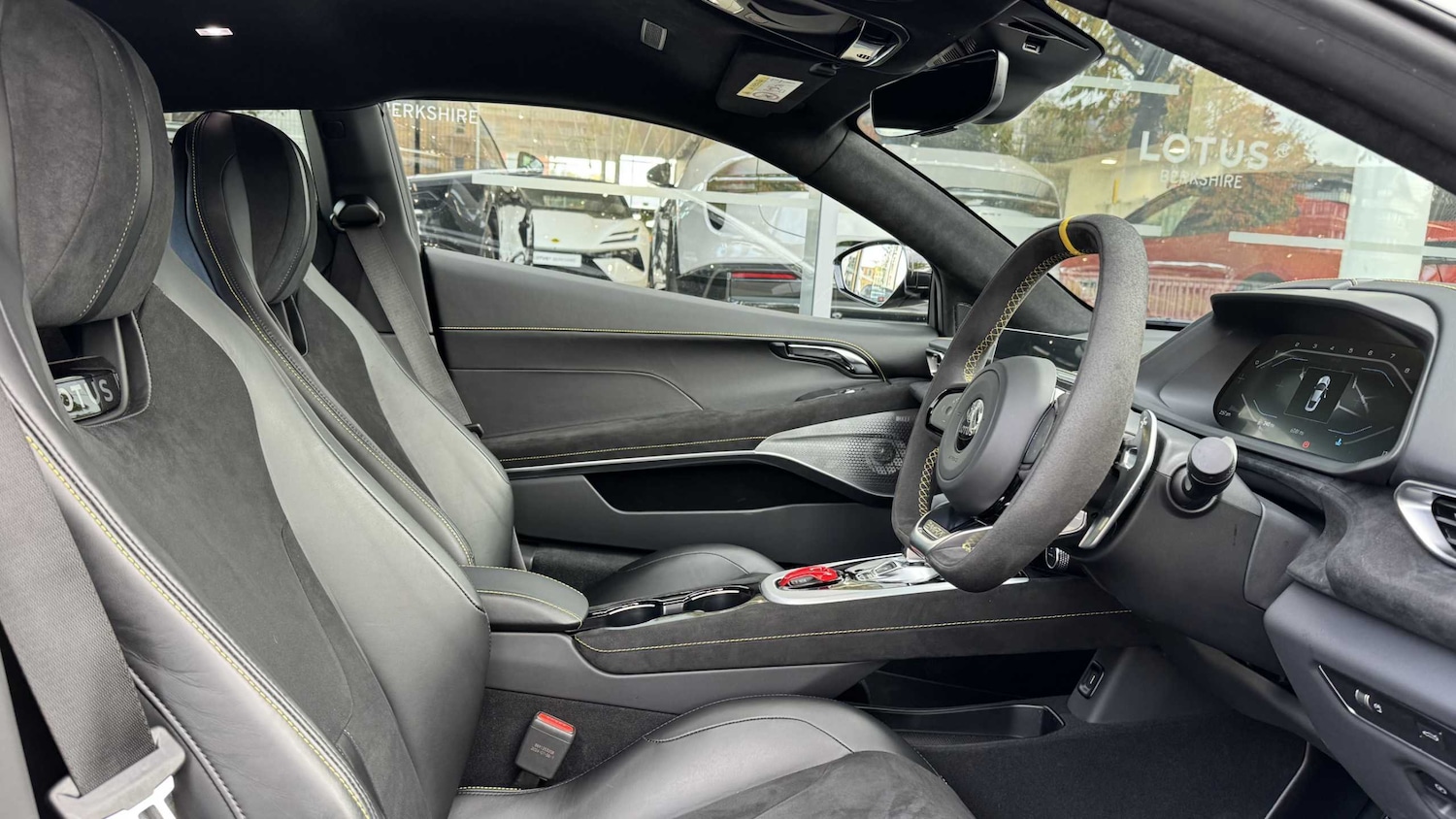 Used Lotus Emira 2025 for sale - 76362667: Photo 13