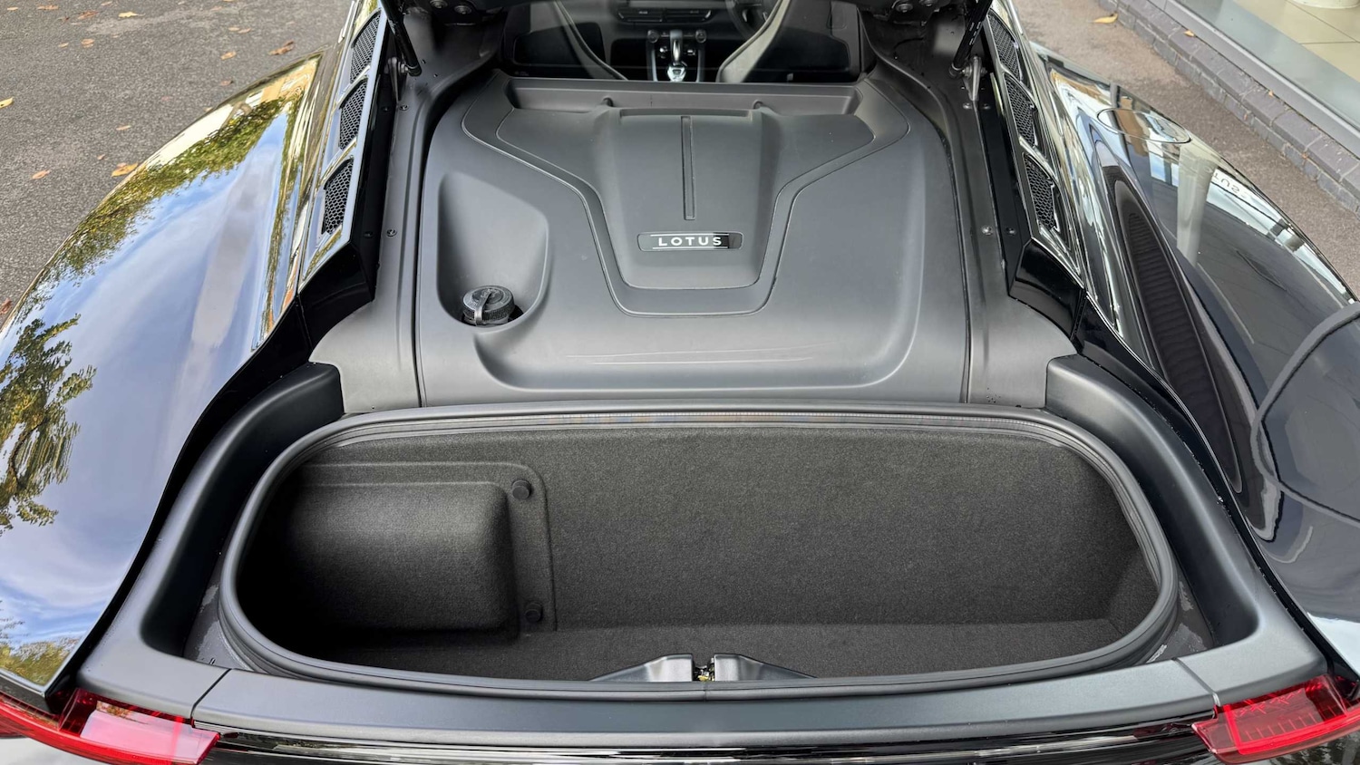 Used Lotus Emira 2025 for sale - 76362667: Photo 25