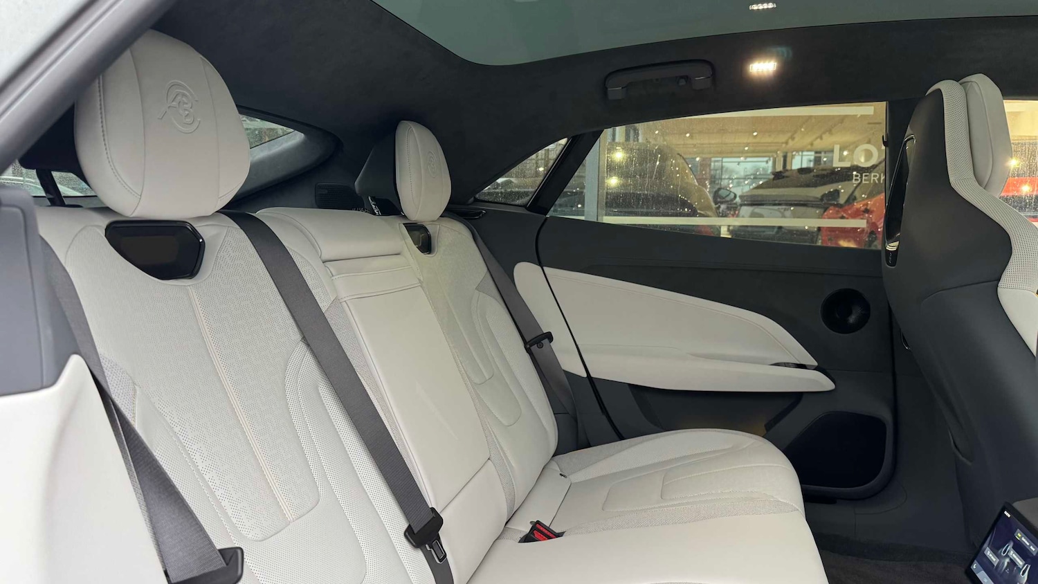 Used Lotus Emeya 2024 for sale - 76789212: Photo 26