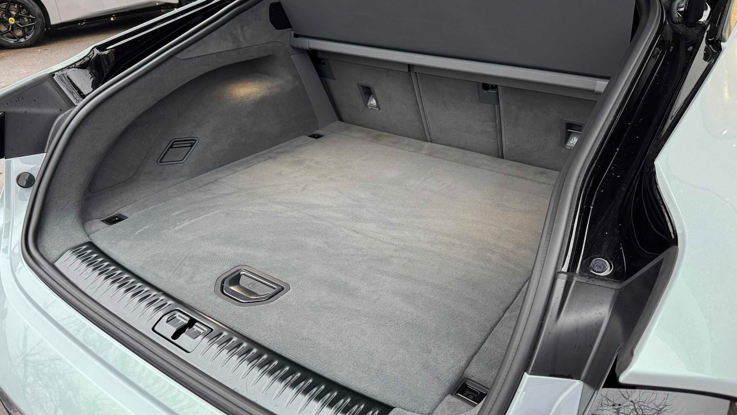 Used Lotus Emeya 2024 for sale - 76789212: Photo 30