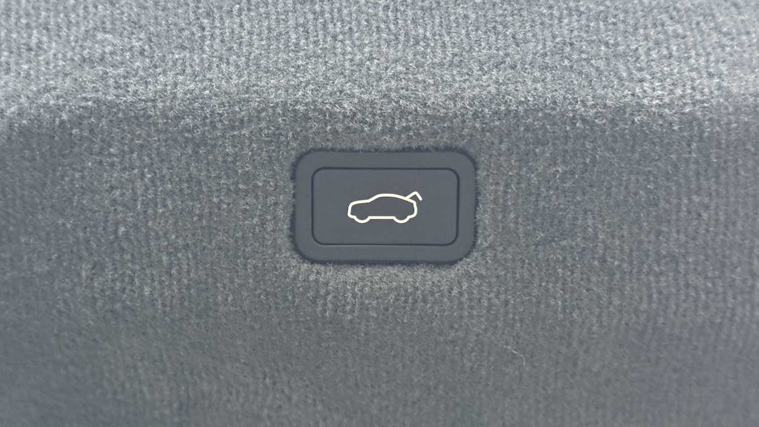 Used Lotus Emeya 2024 for sale - 76789212: Photo 34