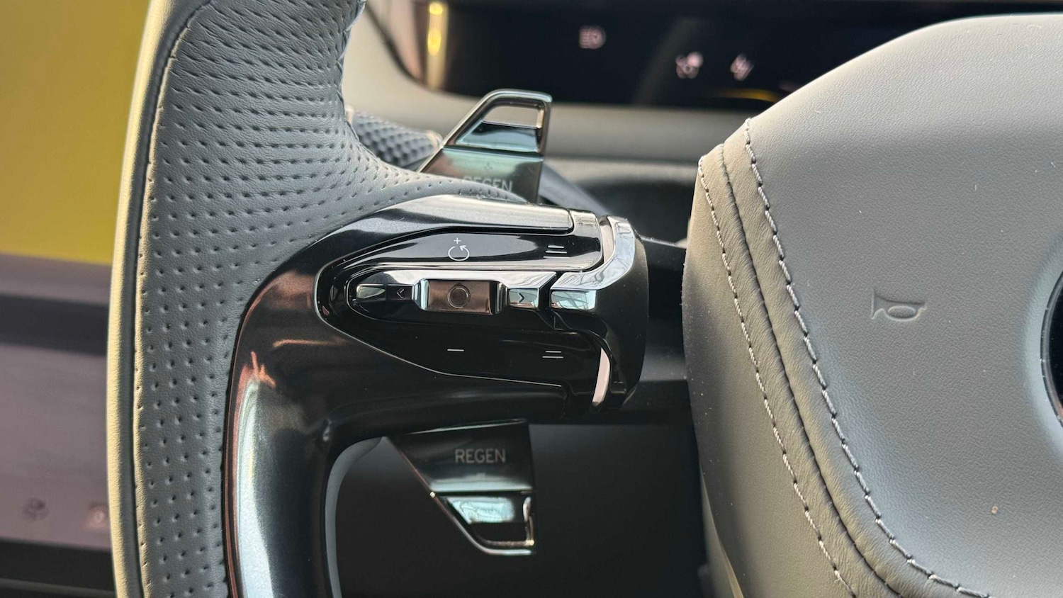 Used Lotus Emeya 2025 for sale - 77772267: Photo 23