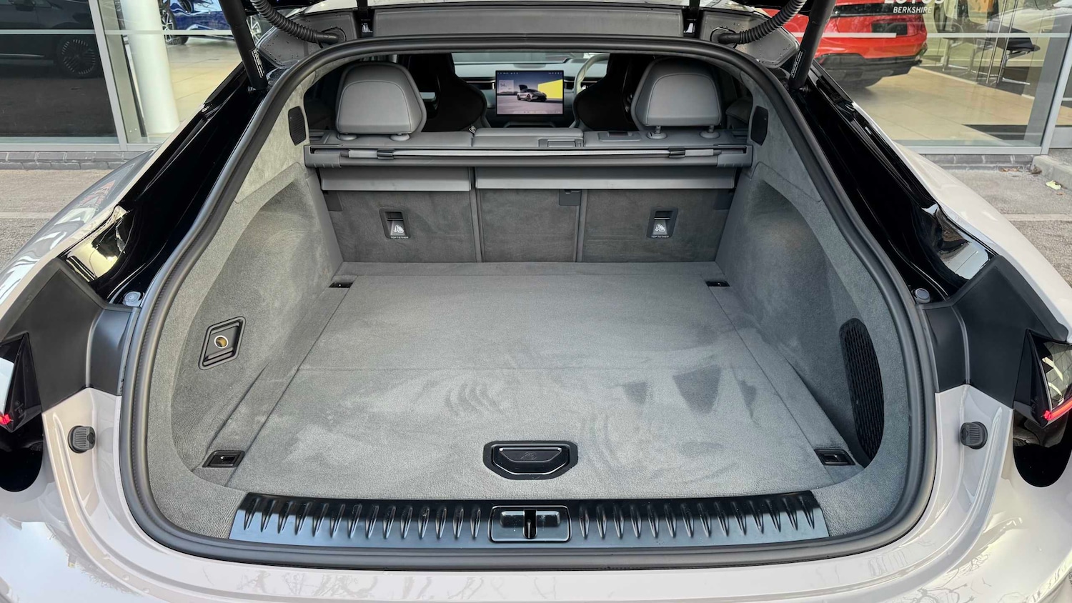 Used Lotus Emeya 2025 for sale - 77772267: Photo 33