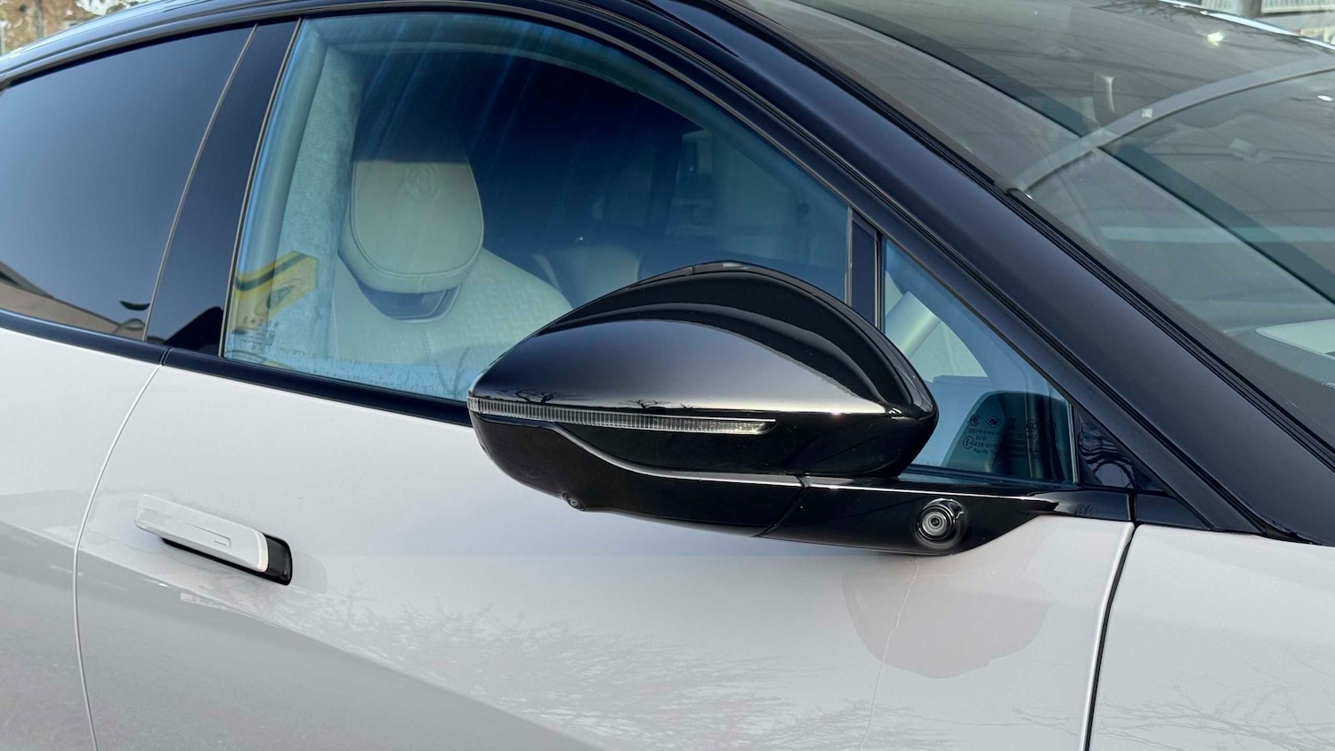 Used Lotus Emeya 2025 for sale - 77772267: Photo 8