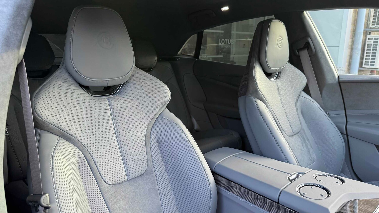 Used Lotus Emeya 2025 for sale - 77786990: Photo 24